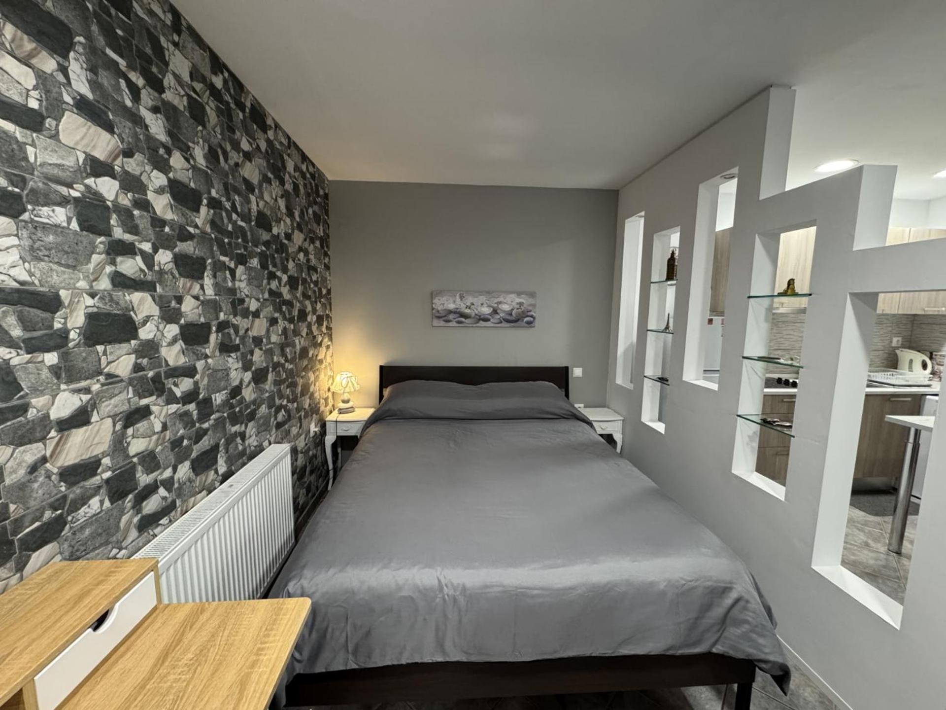 Aphrodite Studio Near Athens Floisvos Marina Ngoại thất bức ảnh